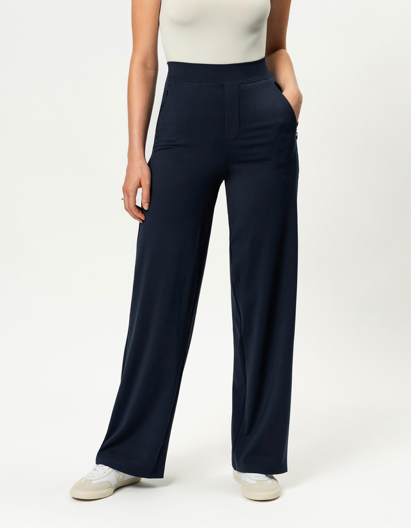 Asana Relaxed Straight