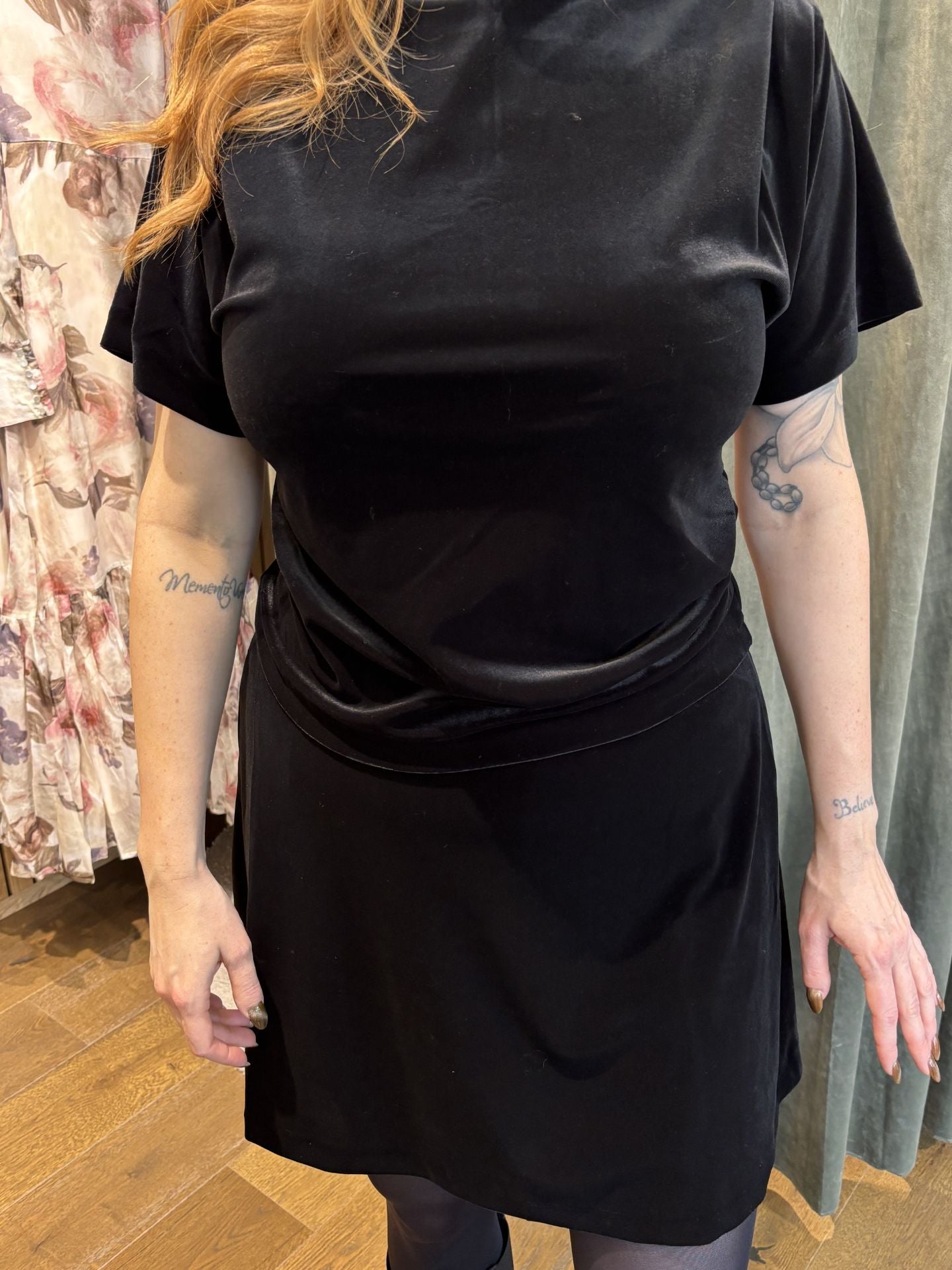 Eloise velvet skirt
