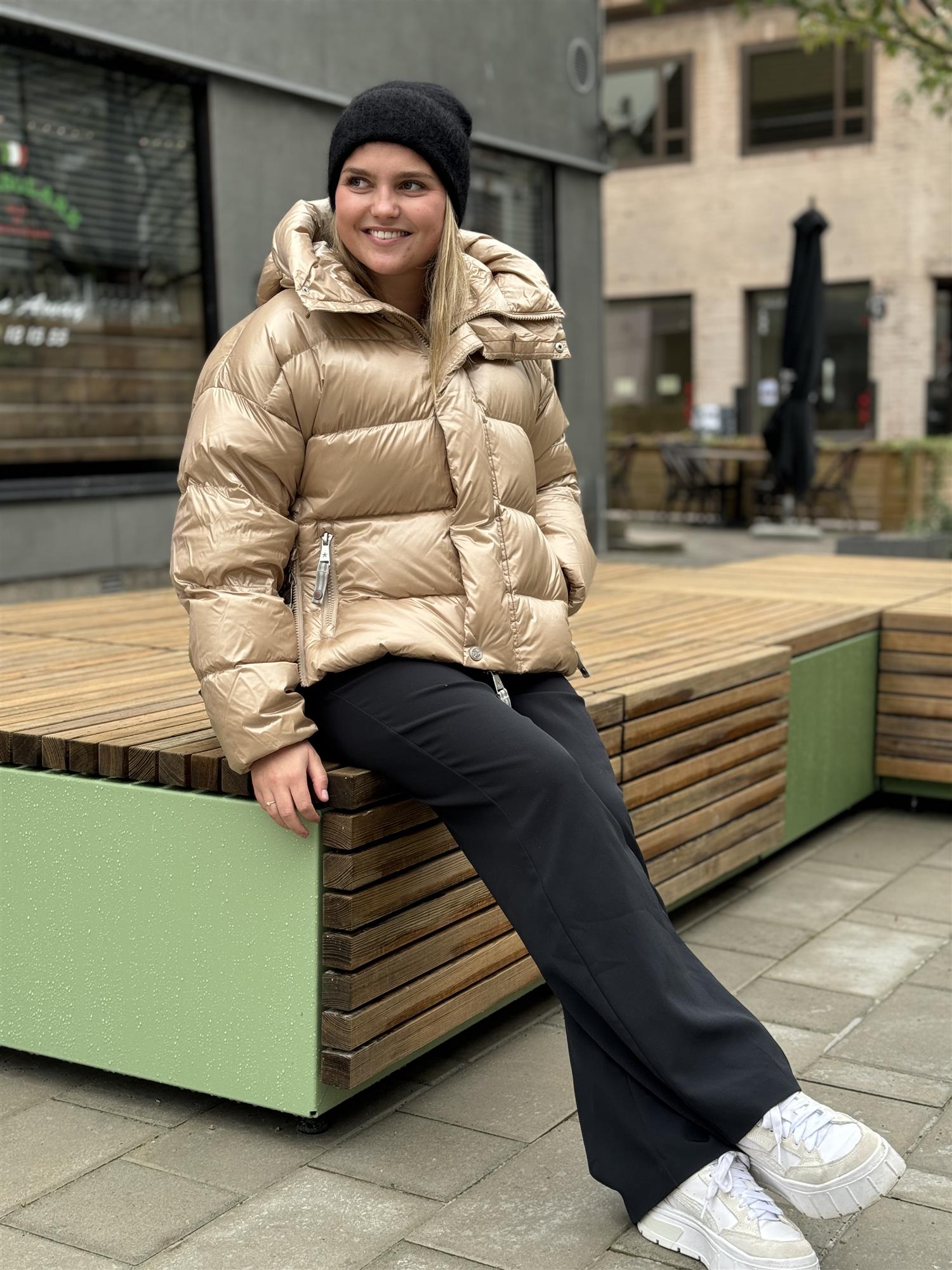 Ginny Short down jacket