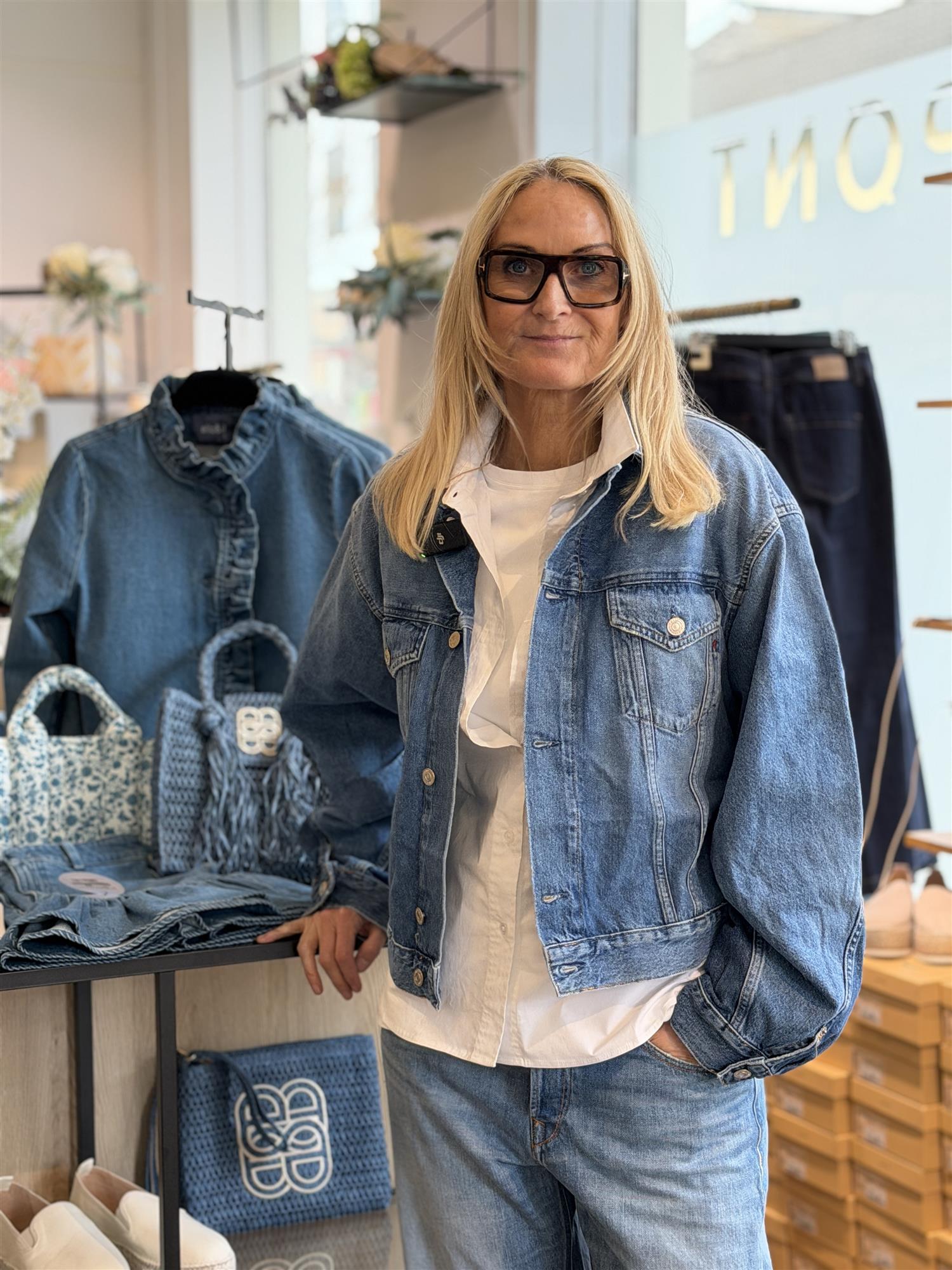 TWO-TONE DENIM RELAXED-FIT JACKET