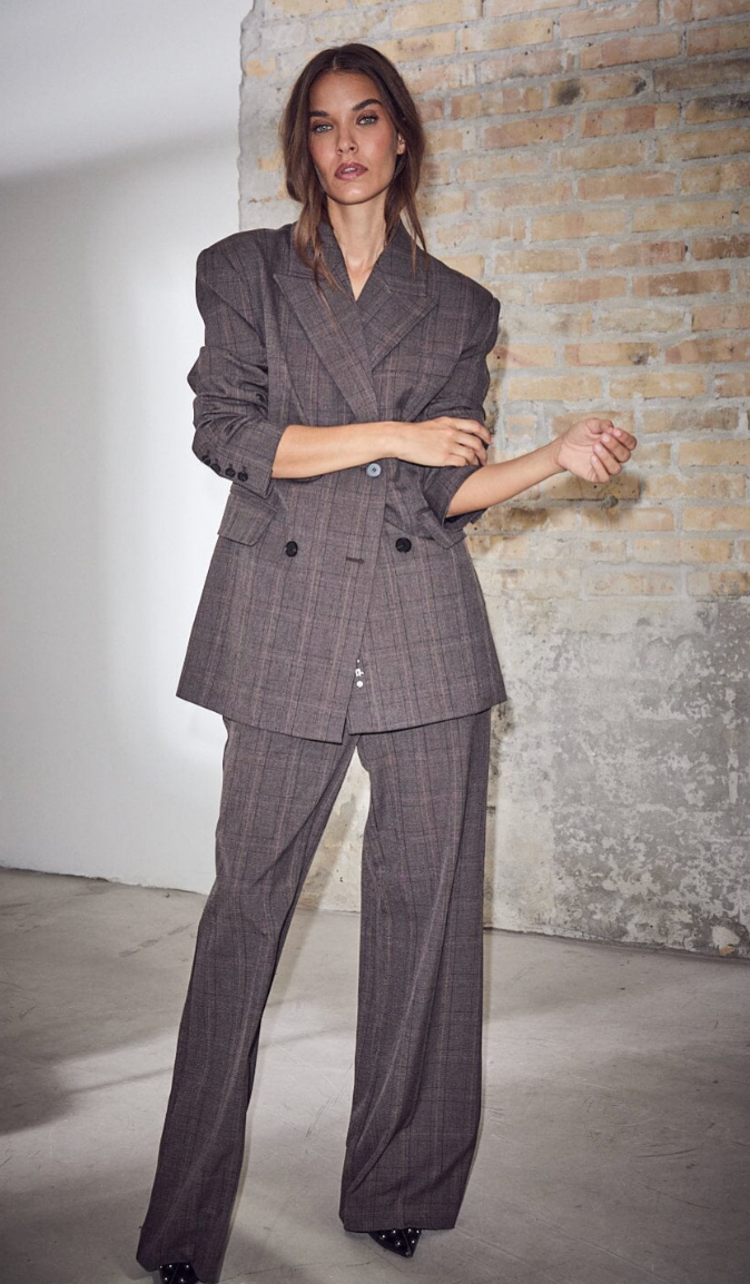 Waist Fit Plain Pant
