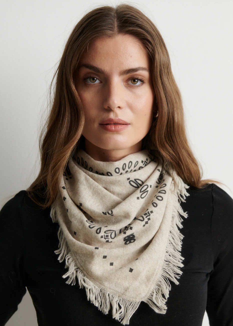 Jucca Knit Scarf