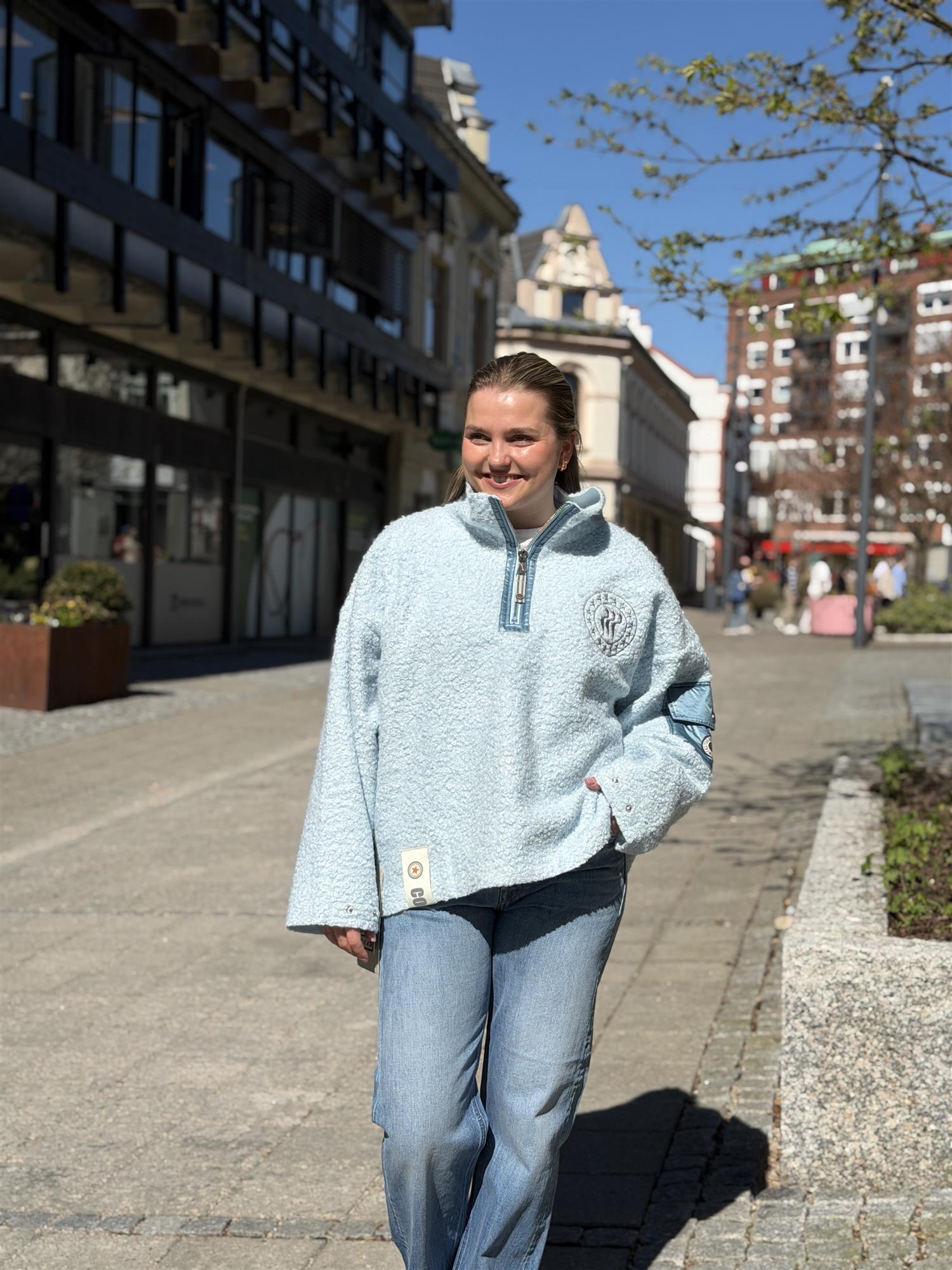 Nini Half Zip