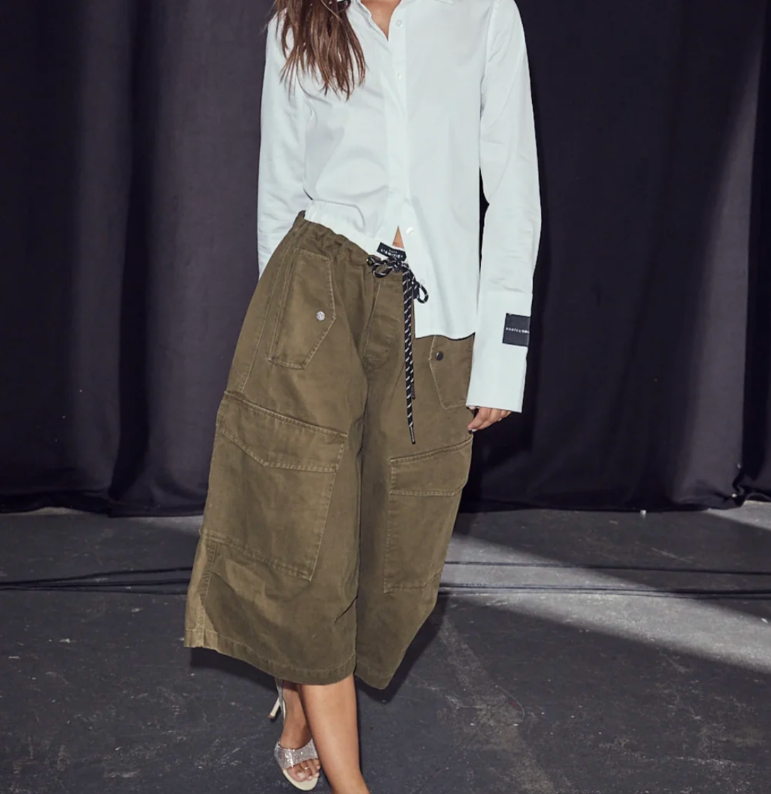 Pull on Cargo Bermudas