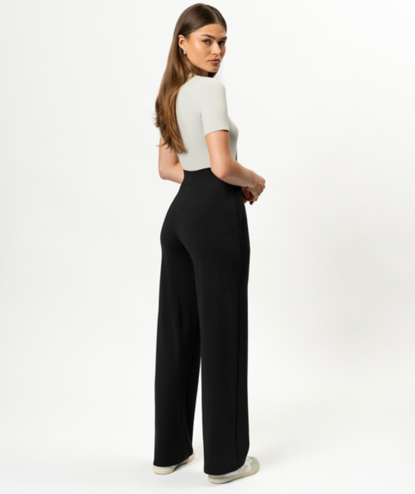 Asana Relaxed Straight