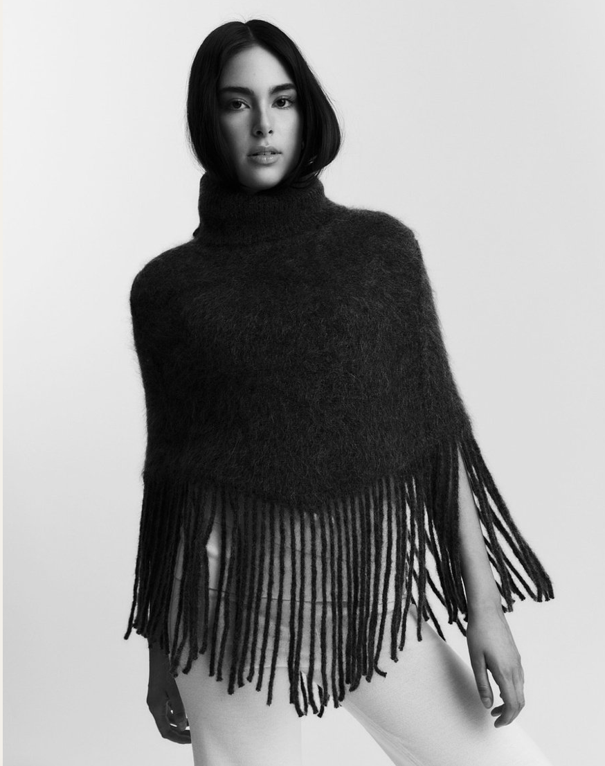Nikola Chunky Poncho