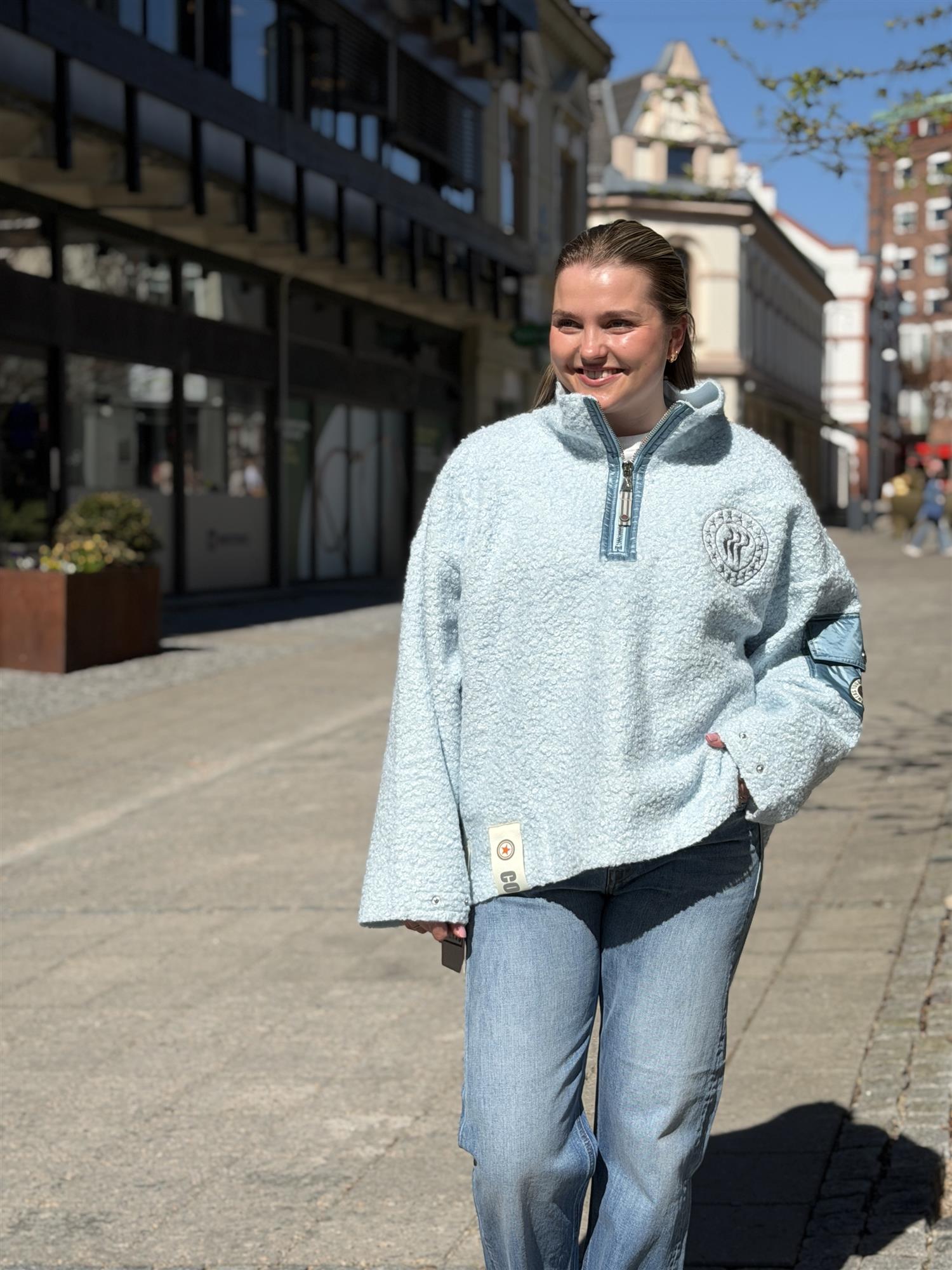 Nini Half Zip